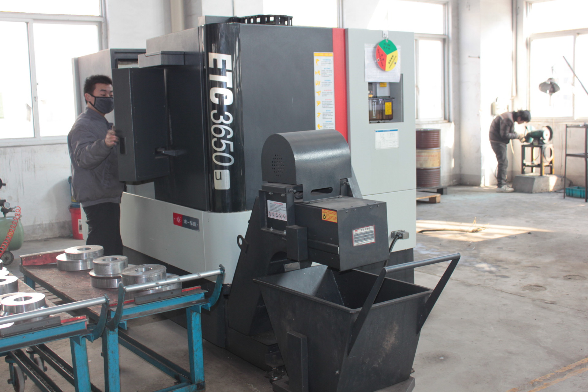 成型機配件轉(zhuǎn)軸 精密加工與防銹技術(shù)的關(guān)鍵